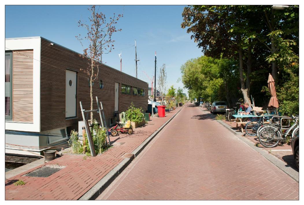 Private Guesthouse Bnb The Waterhouse Houseboat อัมสเตอร์ดัม ภายนอก รูปภาพ